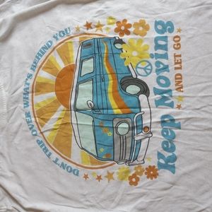 White wound up tee that's an XXL(19)